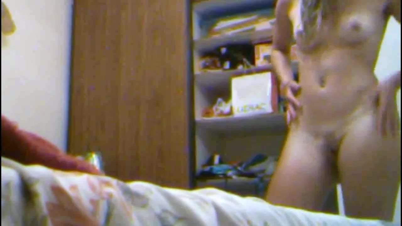 Hidden Cam Little Cousin Caught In Bedroom Part 3 Beeg